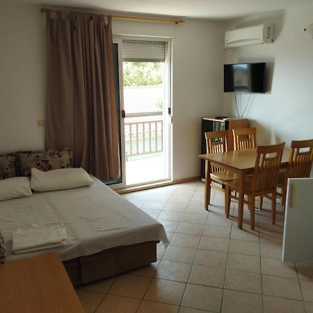 Apartments Jelena โปดาซา ภายนอก รูปภาพ