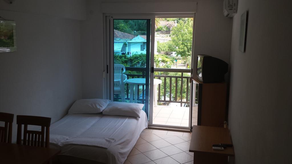 Apartments Jelena โปดาซา ภายนอก รูปภาพ